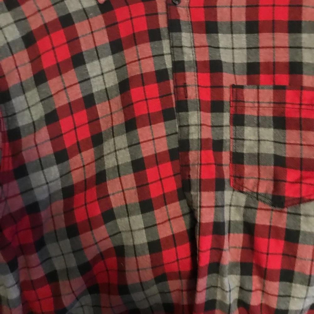 Button down - Picture 2 of 3